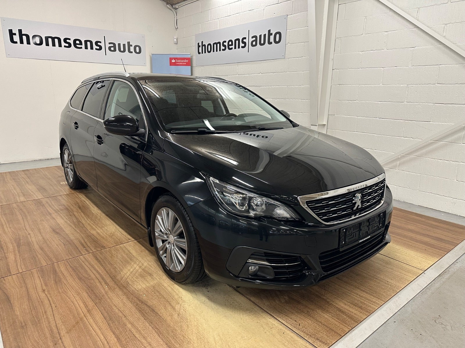 Peugeot 308 1,5 BlueHDi 130 Allure Sky SW