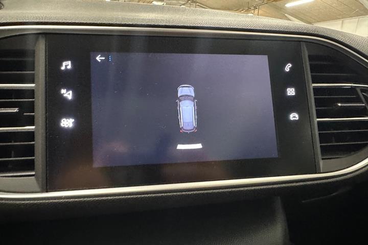 Sort Peugeot 308 fra 2020