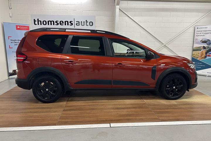 Rød Dacia Jogger fra 2022