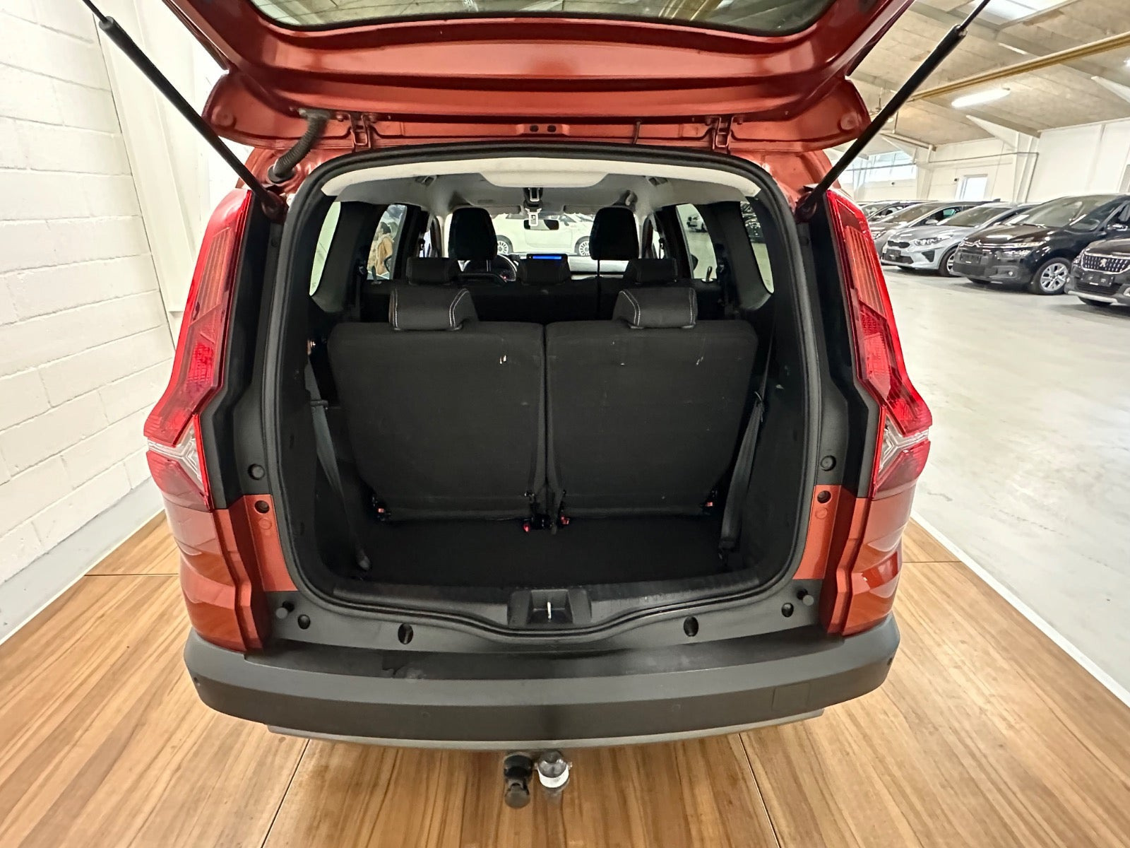 Rød Dacia Jogger fra 2022