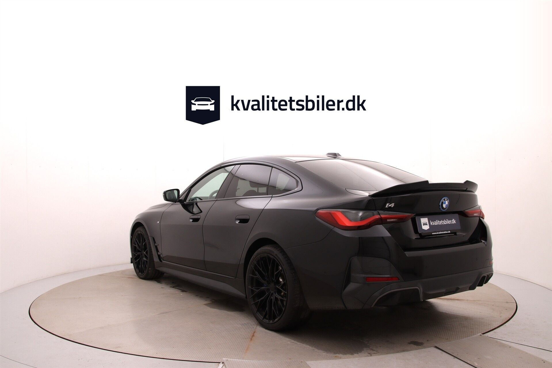 Sort BMW i4 fra 2024