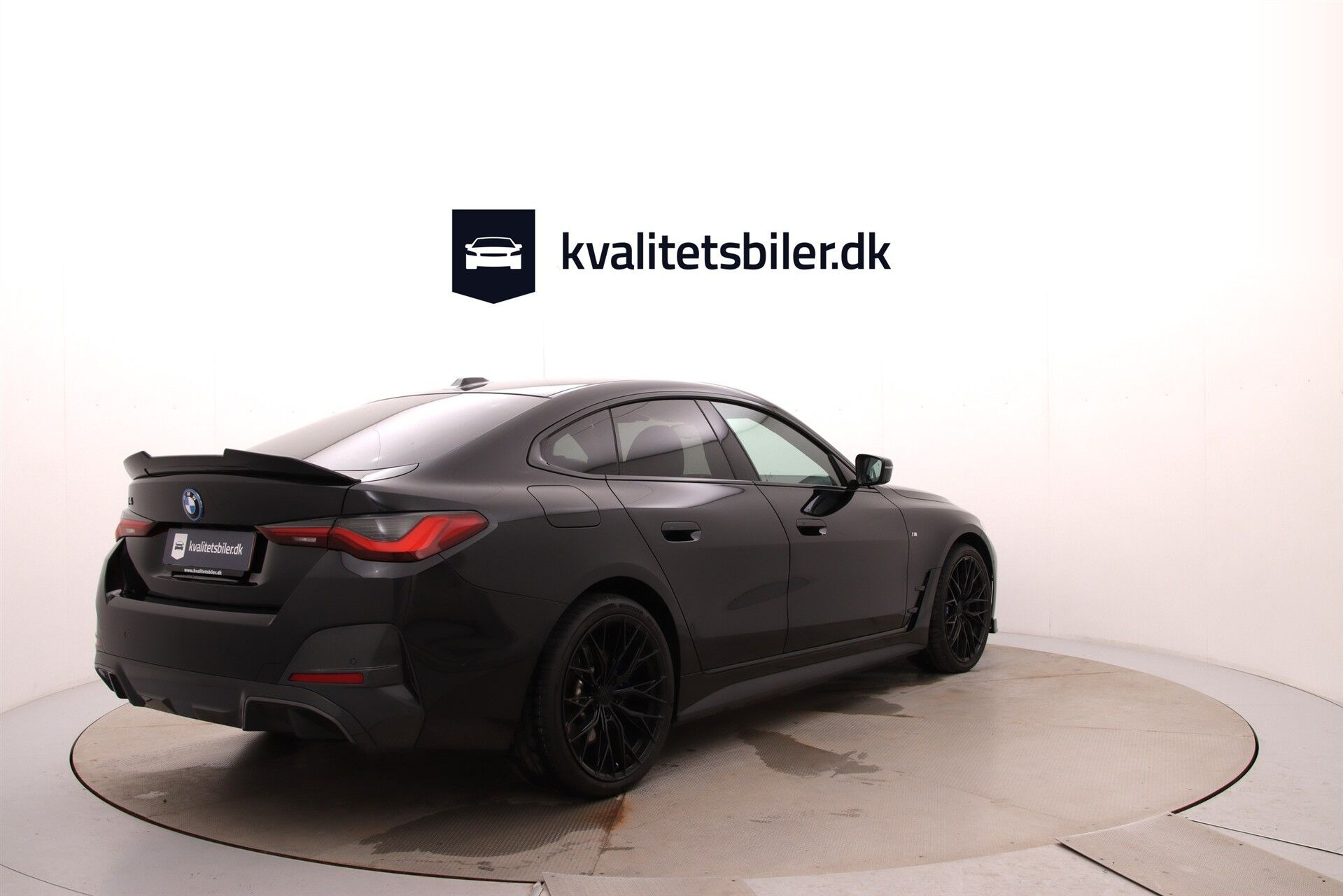 Sort BMW i4 fra 2024