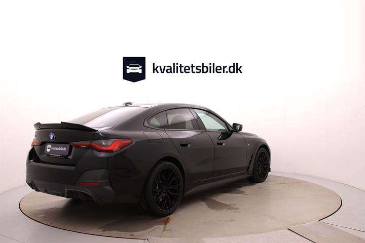 Sort BMW i4 fra 2024