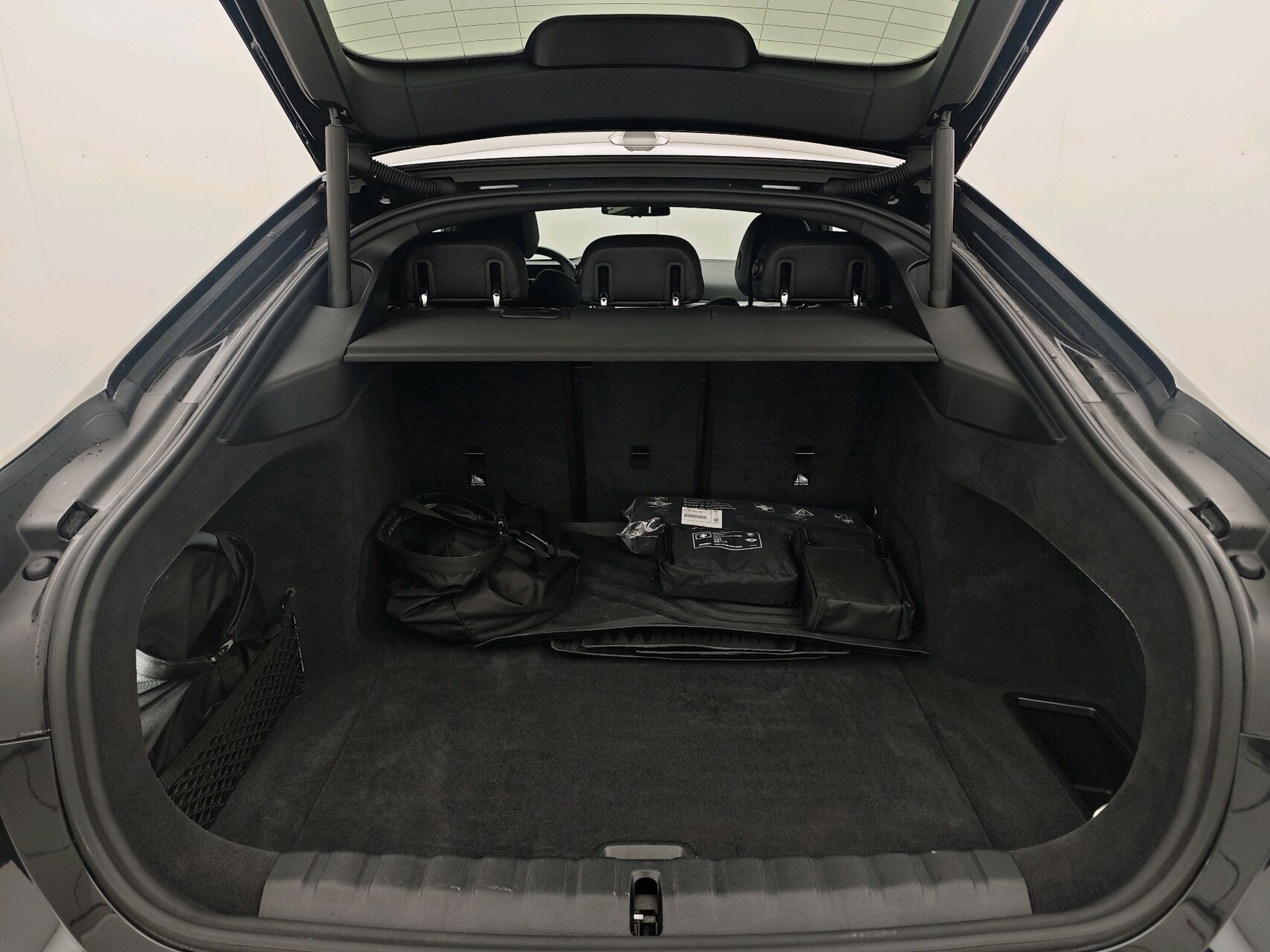 Sort BMW i4 fra 2024