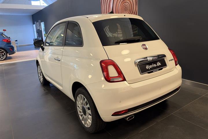 Hvid Fiat 500 fra 2023