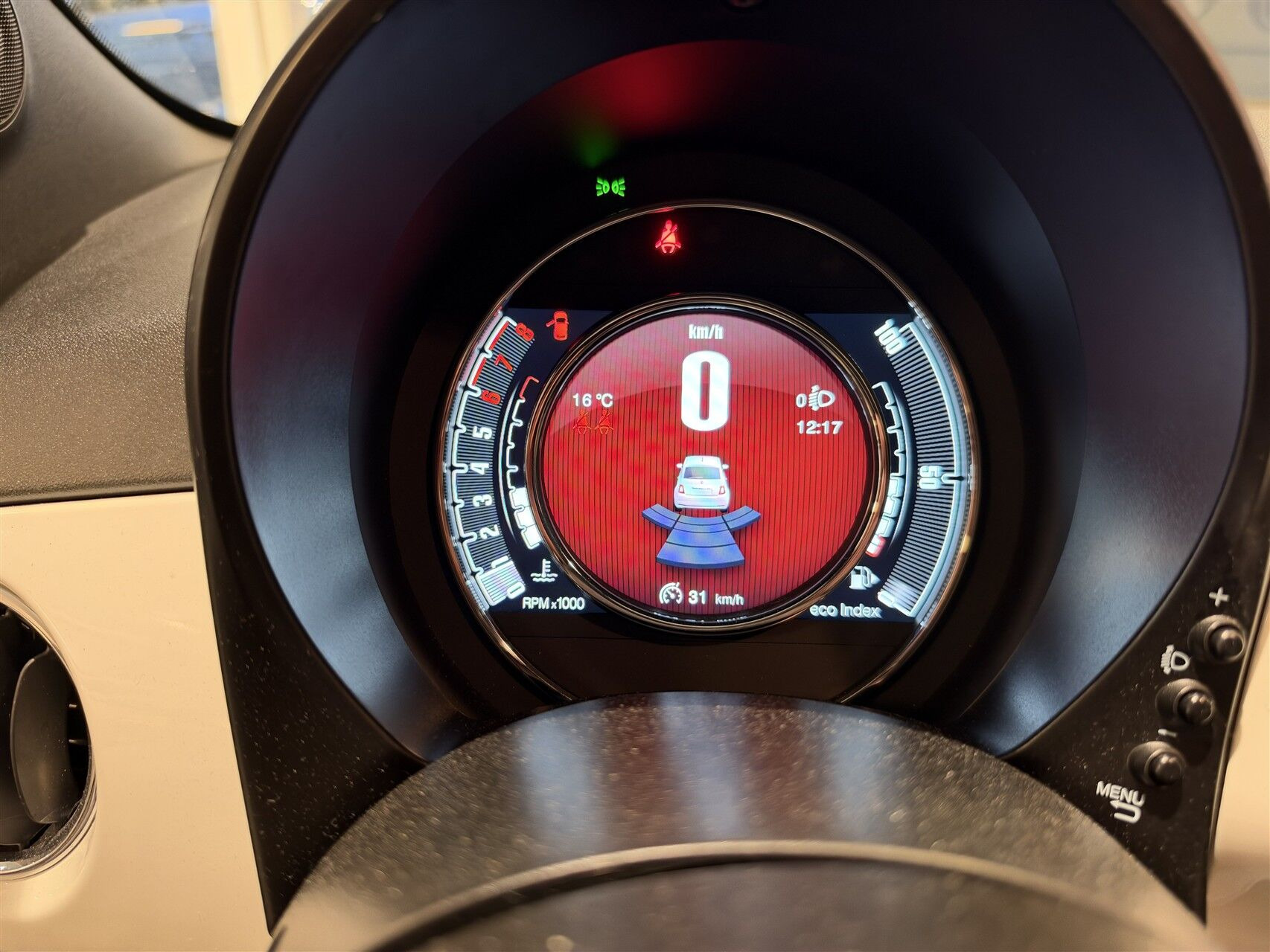 Hvid Fiat 500 fra 2023
