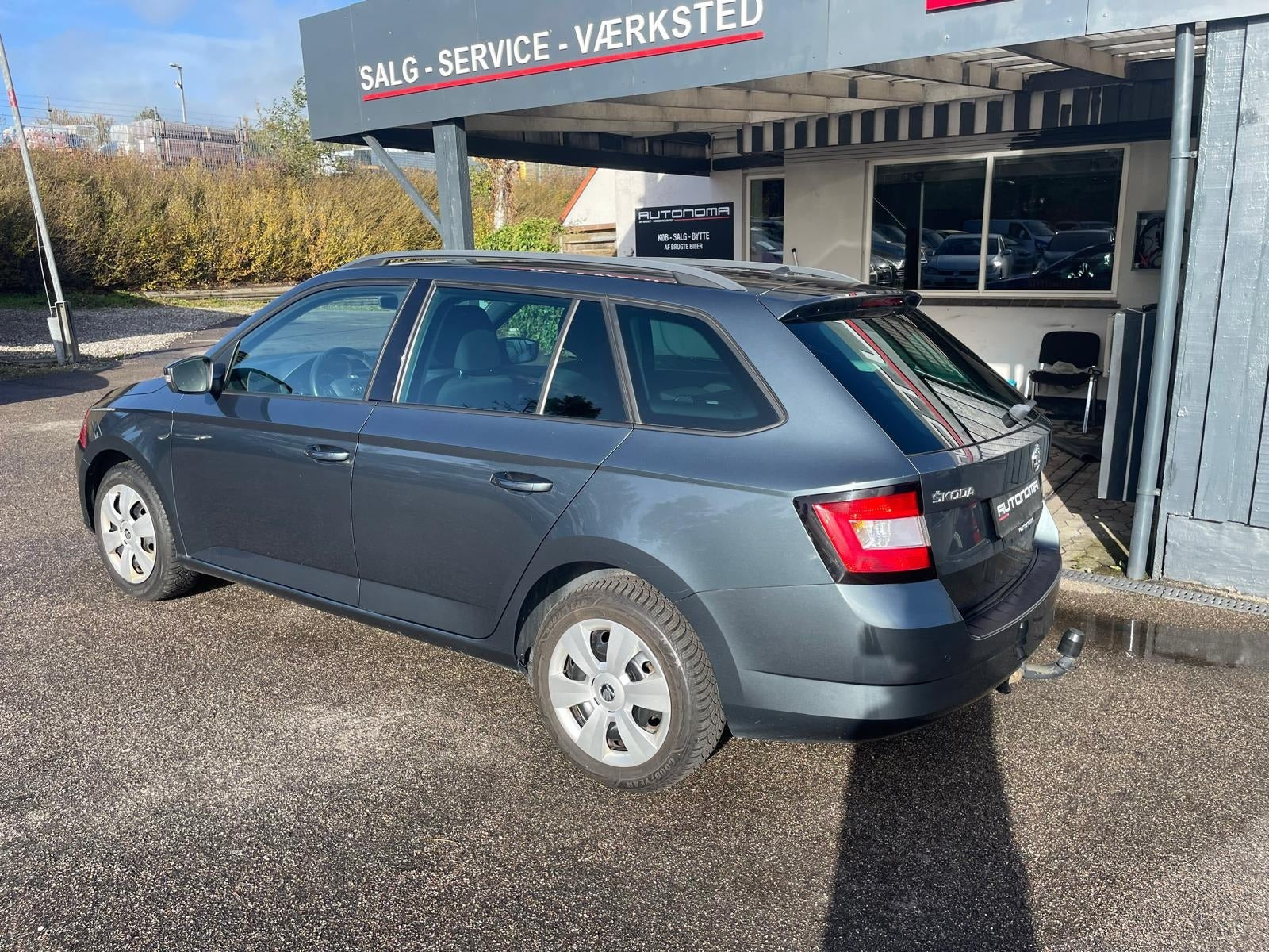 Grå Skoda Fabia fra 2018
