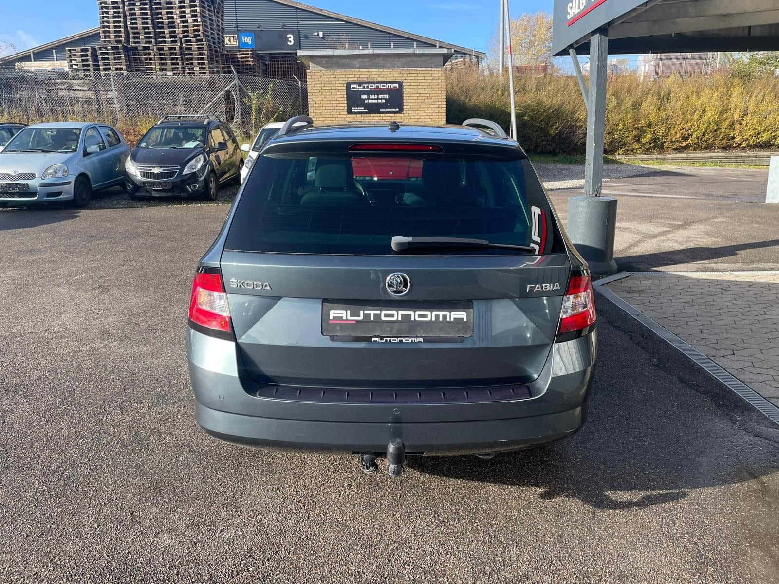 Grå Skoda Fabia fra 2018