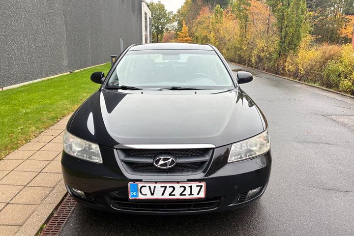 Sort Hyundai Sonata fra 2008