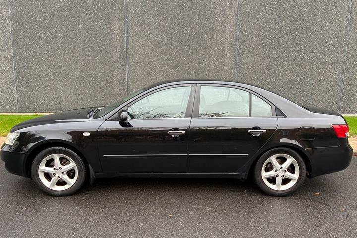 Sort Hyundai Sonata fra 2008