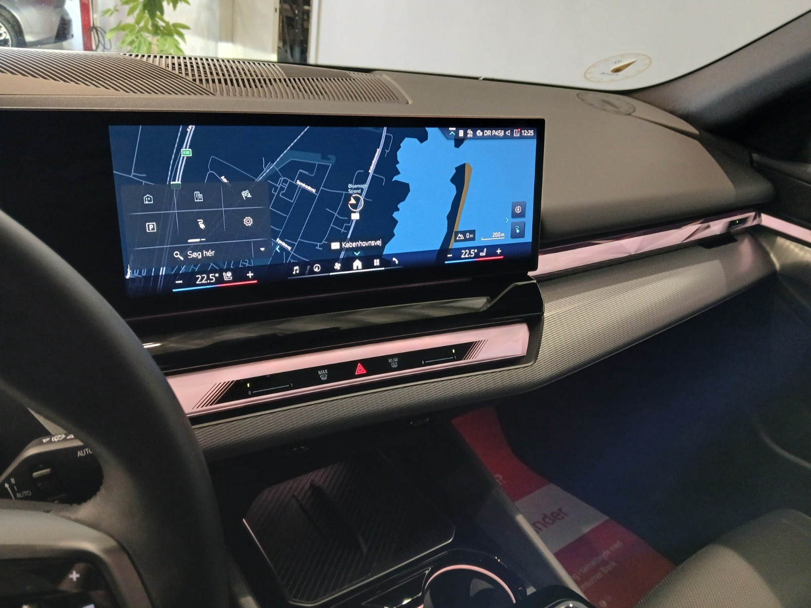 Sort BMW i5 fra 2025