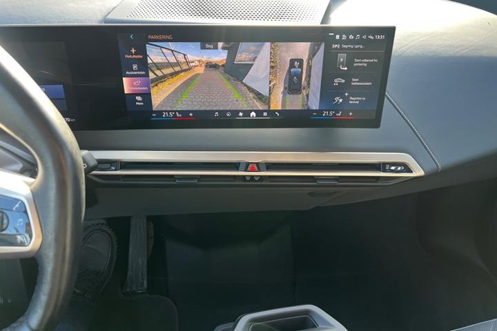 Sort BMW iX fra 2023