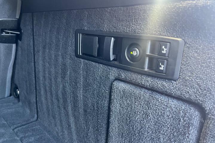 Sort BMW iX fra 2023