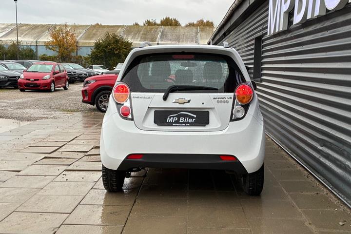 Hvid Chevrolet Spark fra 2011