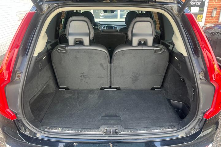 Sort Volvo XC90 fra 2018