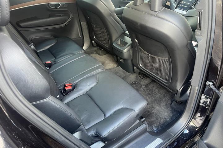Sort Volvo XC90 fra 2018