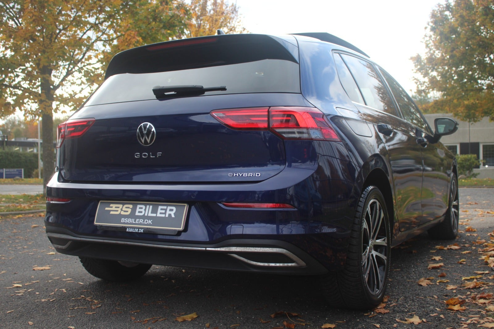 Blå VW Golf VIII fra 2021