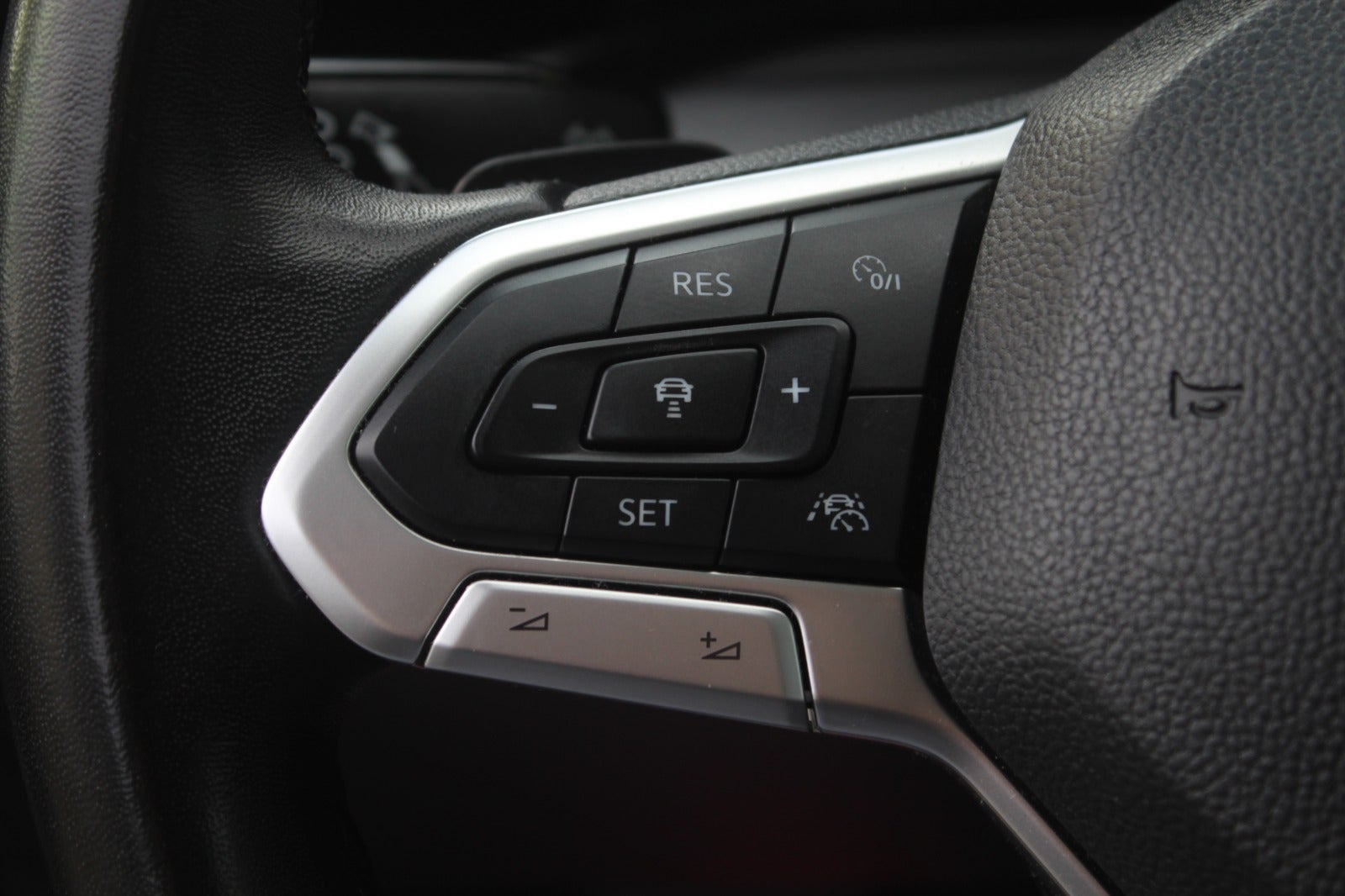 Blå VW Golf VIII fra 2021