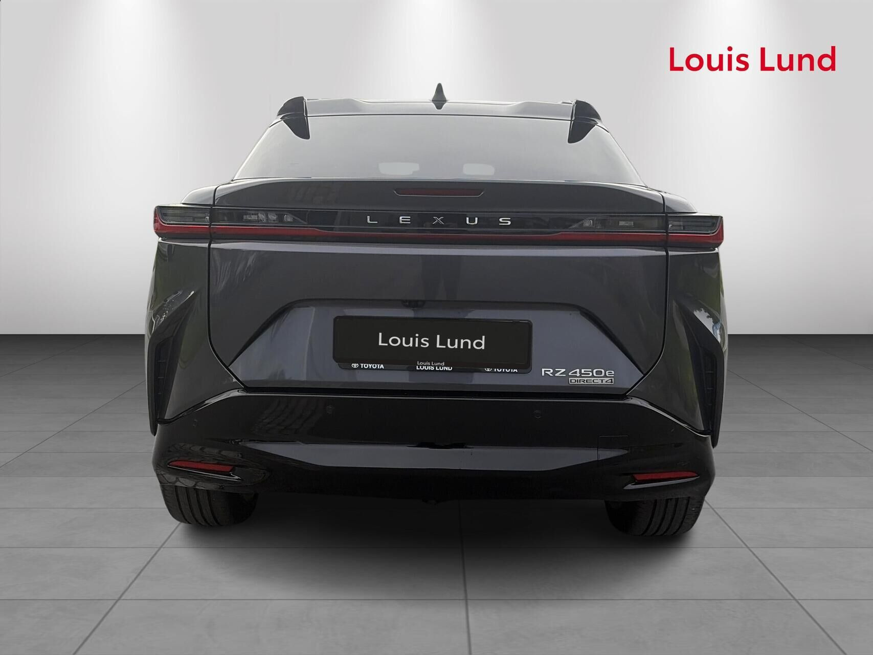 Grå Lexus RZ fra 2024