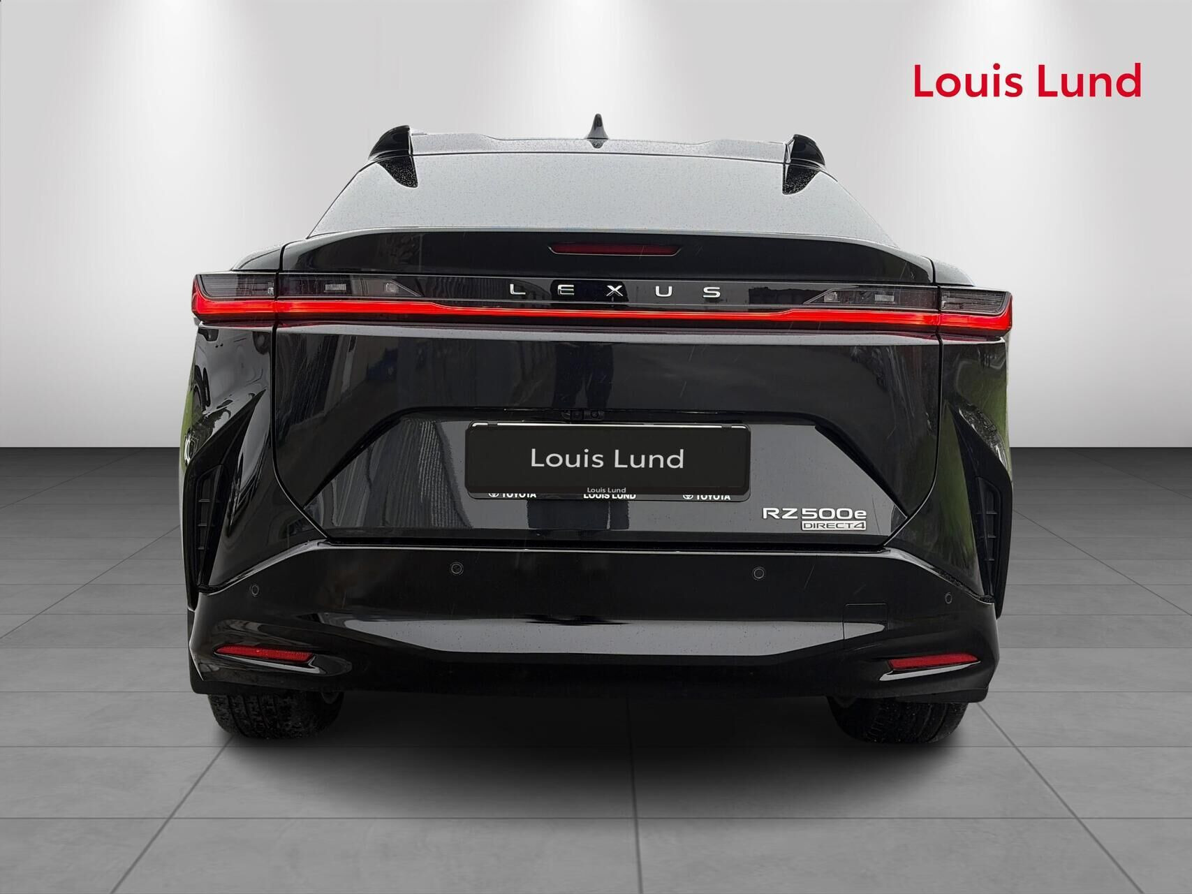 Sort Lexus RZ fra 2026