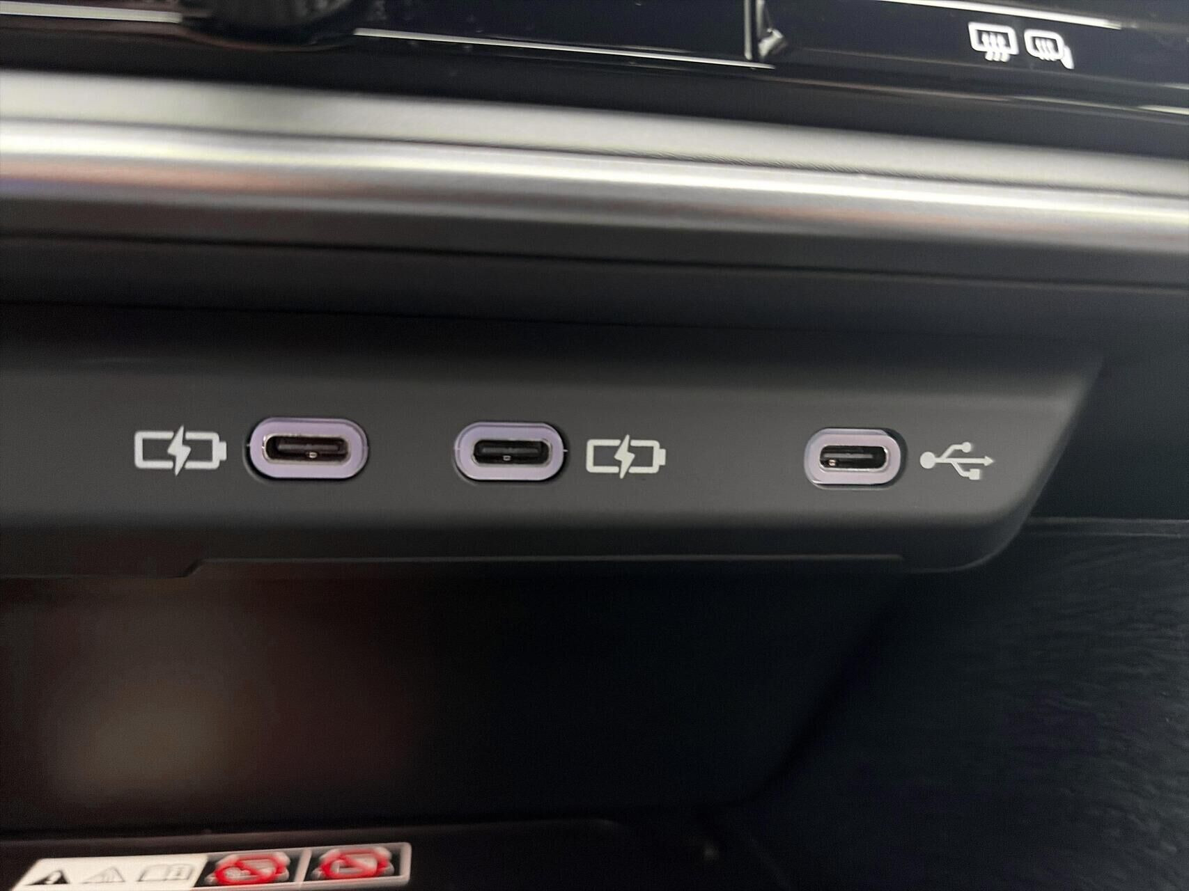 Sort Lexus RZ fra 2026