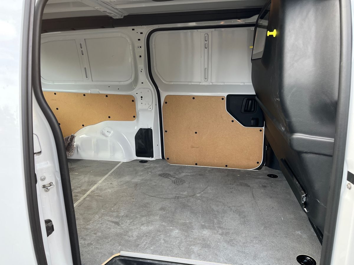 Hvid Toyota ProAce fra 2025