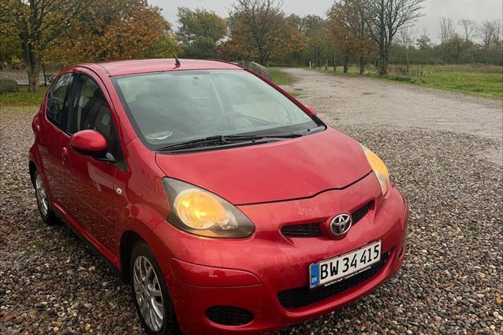 undefined Toyota Aygo fra 2010