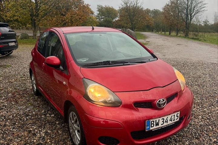 undefined Toyota Aygo fra 2010