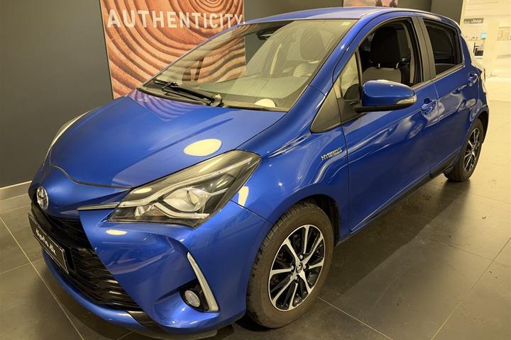 Blå Toyota Yaris fra 2020