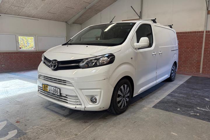 Hvid Toyota ProAce fra 2016