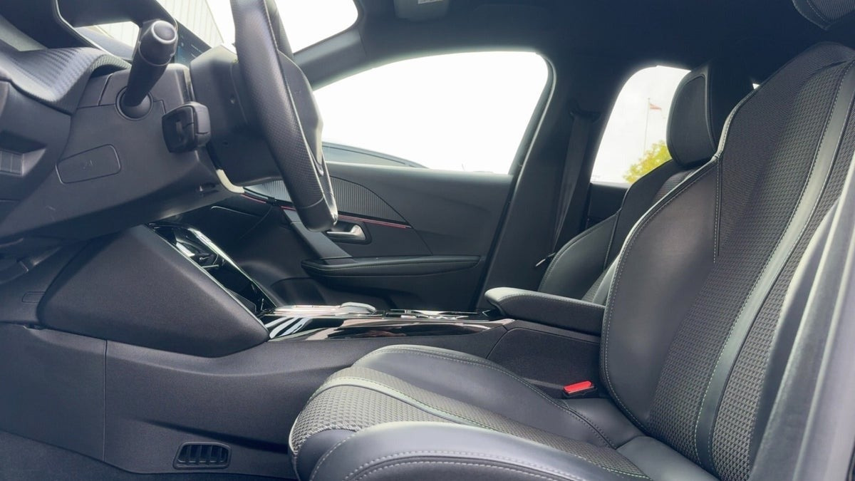 undefined Peugeot e-208 fra 2023