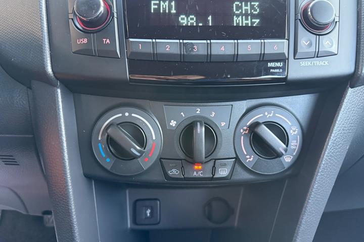 Sølv Suzuki Swift fra 2011