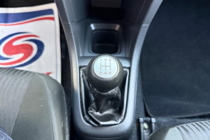 Sølv Suzuki Swift fra 2011