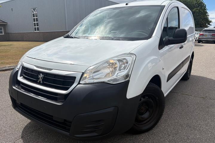 Hvid Peugeot Partner fra 2016