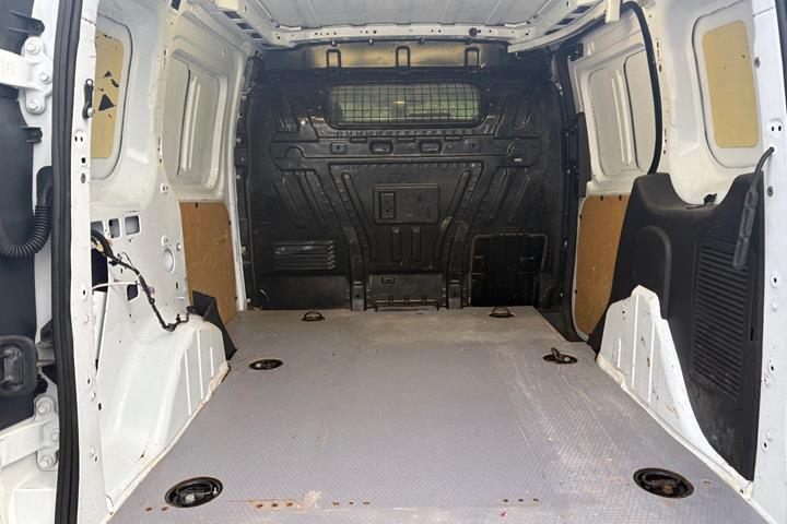 Hvid Ford Transit Connect fra 2015