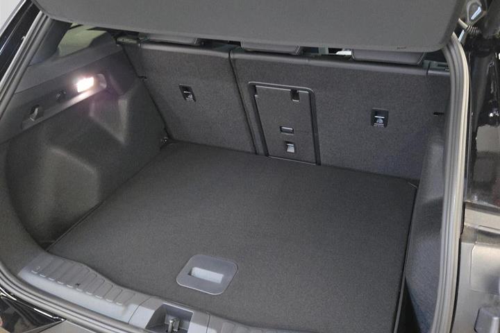 Sort Ford Explorer fra 2025