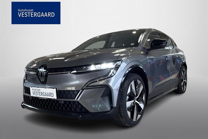 Grå Renault Megane E-Tech fra 2022 set udefra