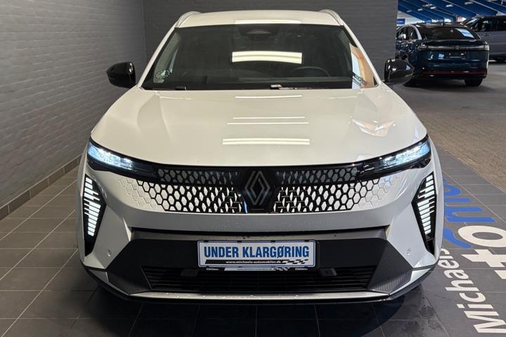 Hvid Renault Scenic E-Tech fra 2026