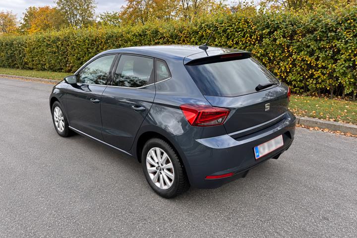 Grå Seat Ibiza fra 2020
