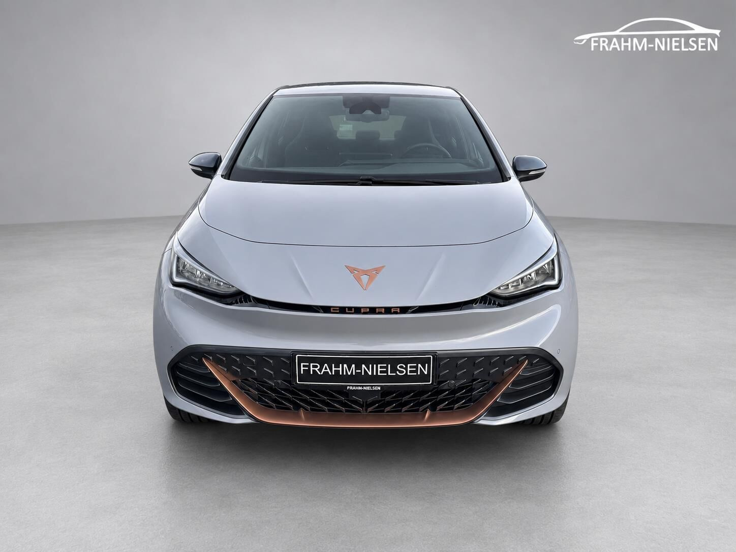 Grå Cupra Born fra 2023