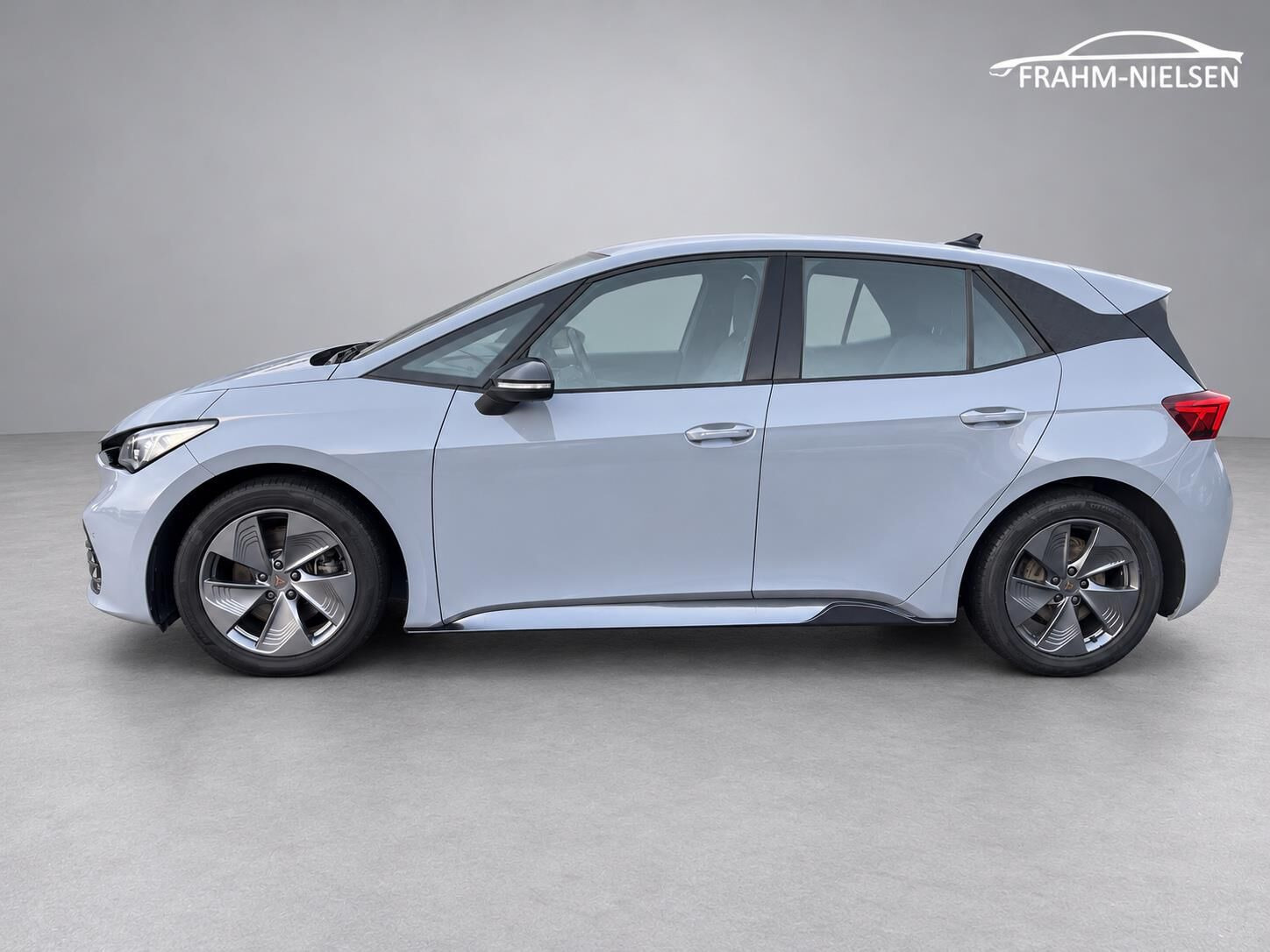 Grå Cupra Born fra 2023