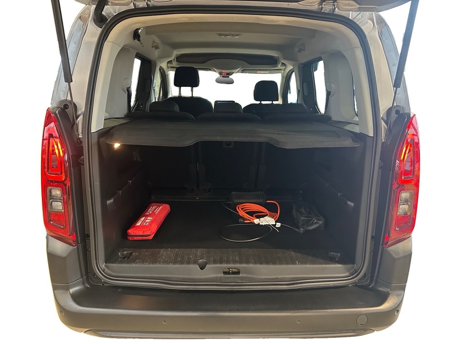 Grå Citroën ë-Berlingo fra 2022