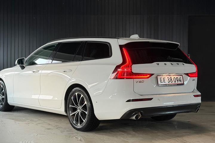 Hvid Volvo V60 fra 2019