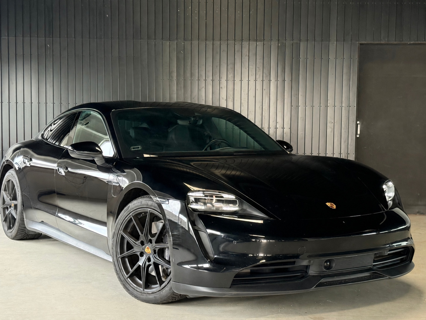 Porsche Taycan Performance+