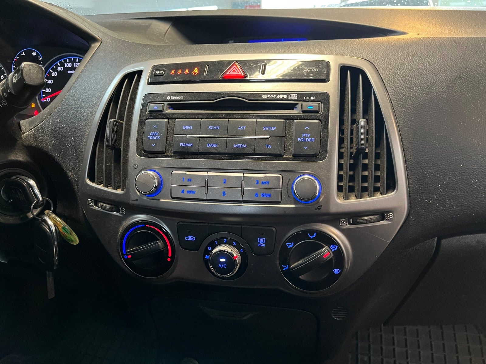 Sort Hyundai i20 fra 2013