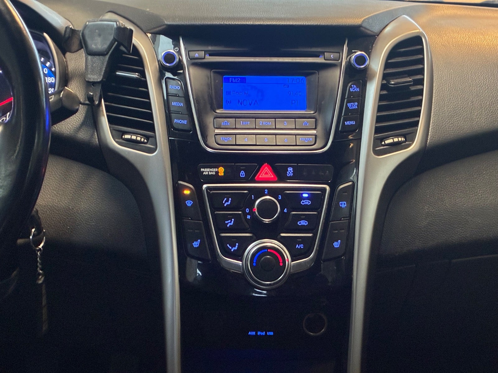 Sort Hyundai i30 fra 2014