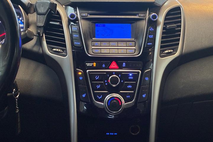 Sort Hyundai i30 fra 2014
