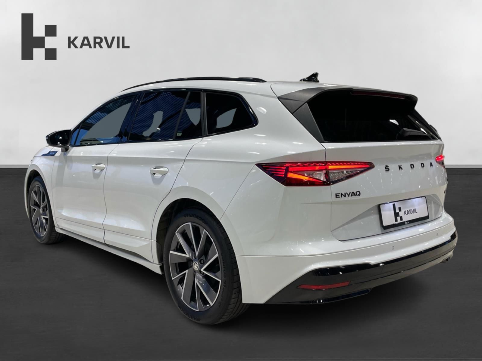 Hvid Skoda Enyaq fra 2022