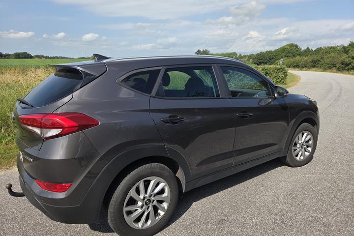 Brun Hyundai Tucson fra 2018