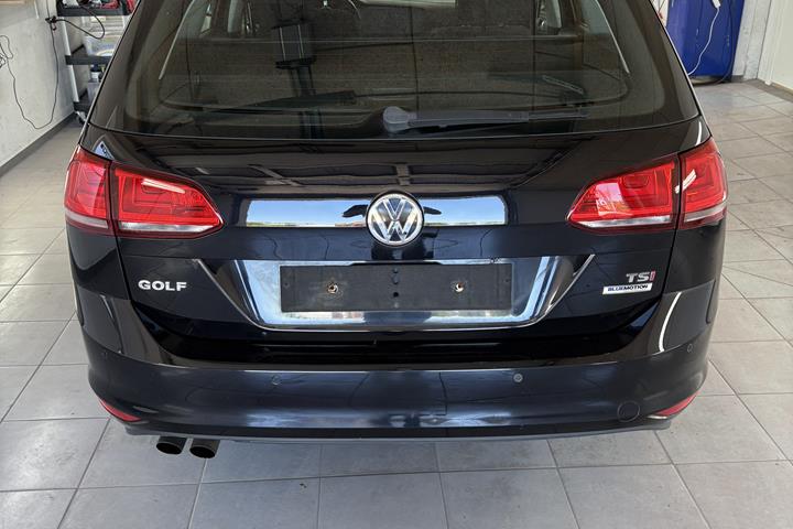Sort VW Golf VII fra 2014